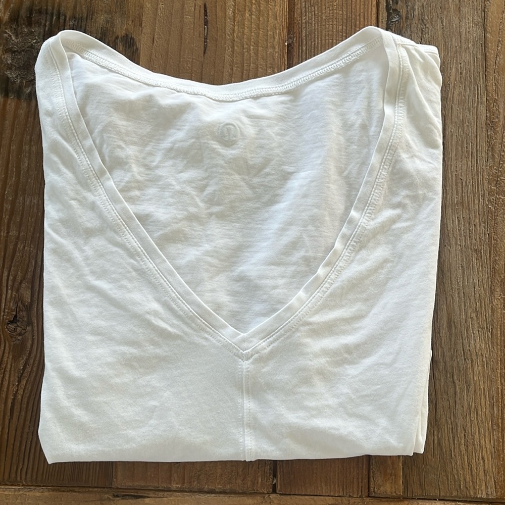 LULU T-shirt